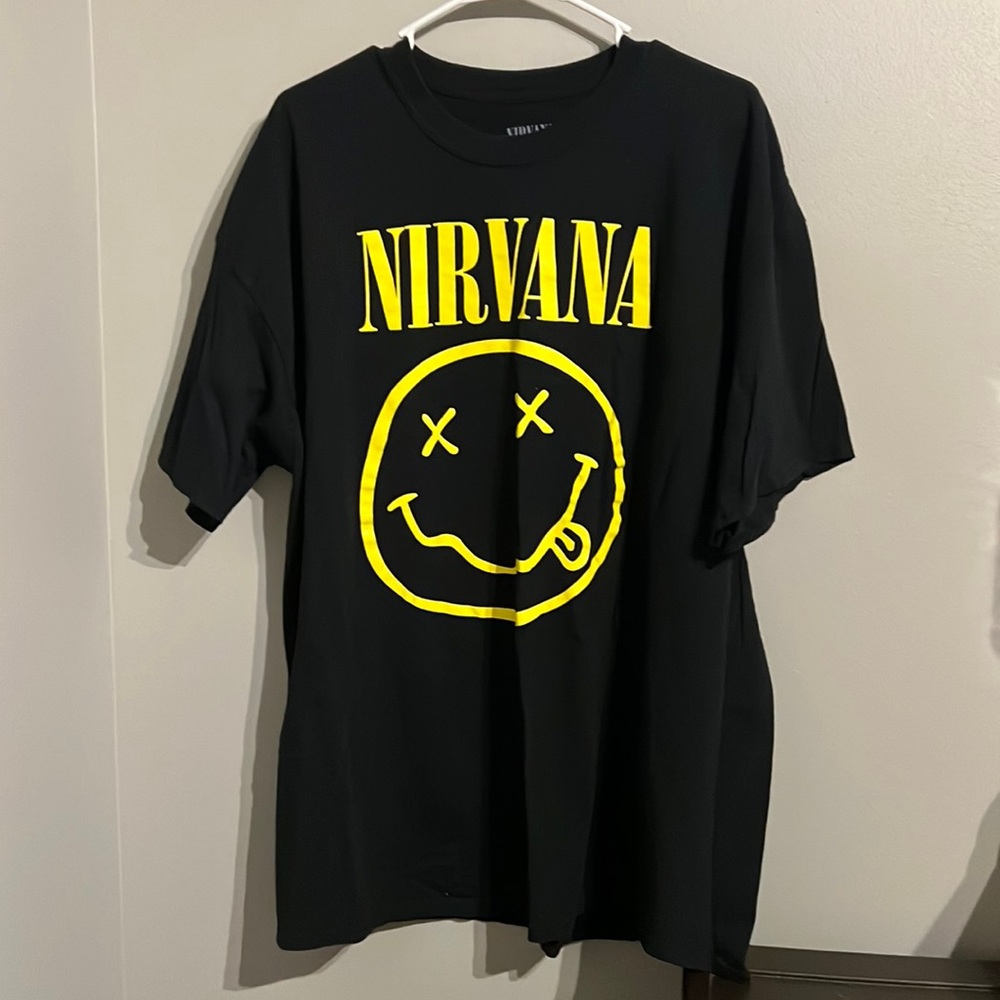 Nirvana tee